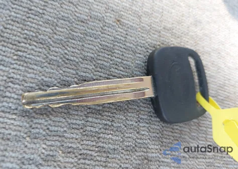 2003 Toyota Corolla Le из США, поврежденный, VIN 2T1BR32E43C087078